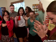 Grote kont, Grote mammen, Rondborstig, Universiteit, Hd, Natuurlijke tieten, Feest, Tieten likken