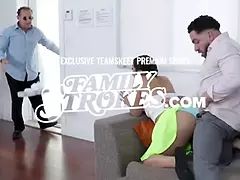 Tussi, Blasen, Aufs gesicht abspritzen, Flotter vierer, Hd, Monster, Party, Schreiend