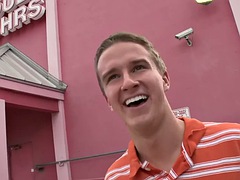 Fooled Str8 gets gloryhole BJ be4 he fucks gay dude