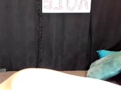 Vollbusig, Masturbation, Milch, Nippel, Rotschopf, Solo, Spielzeuge, Netzkamera