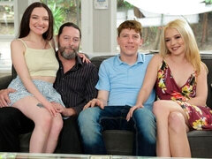 Rubia, Mamada, Estilo perrito, Grupo, Lamidas, Orgía, Coño, Flaco