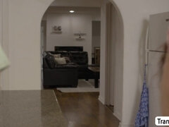 Cul, Gros seins, Gorge profonde, Jeunes transsexuelles thaïlandaises, Mère que j'aimerais baiser, Lécher le sphincter, Transsexuelle, Serré