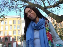 Brunette brune, Tromperie, Seins naturels, De plein air, Pov, Public, Chatte, Nénés
