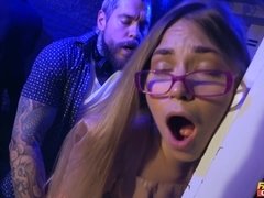 Arsch, Tussi, Grosser schwanz, Blondine, Schwanz, Brille, Rasiert, Jungendliche (18+)