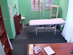 Doctor, Petite