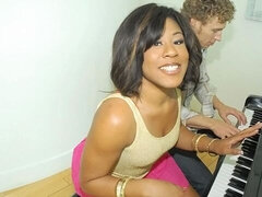 デカ尻, デカチン, デカパイ, フェラチオ, 茶髪の, バック, 黒人