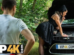 Grosser schwanz, Vollbusig, Auto, Gehörnter ehemann, Schwanz, Hd, Verführt, Strümpfe