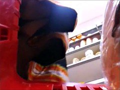 スカートのぞき, のぞき
