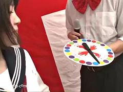 Asiatisch, Tussi, Blasen, Spermaladung, Spiele, Japanische massage, Milf, Entkleiden