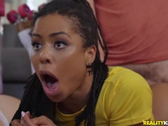 69, Sucer une bite, Brunette brune, Gorge profonde, Léchez, Petite femme, Chatte, Chevaucher