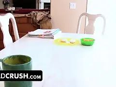 Mamada, Corrida, Corridas, Hija, Garganta profunda, Peludo, Hd, Pov