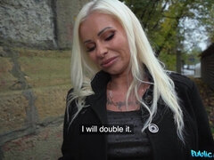 Grosse bite, Gros seins, Plantureuse, Tchèque, Hard, Argent, Piercing, Tatouage