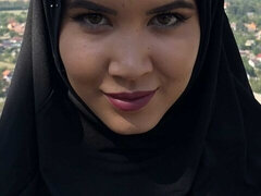 18 ans, Arabe, Gros cul, Grosse bite, Sucer une bite, En levrette, Adolescente, Nénés