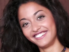 Morena, Sexo soft, Solo, Adolescente