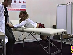 Amateur CFNM 21yo college GF 3some fucked at the doctor