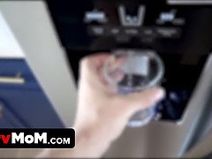 Gros seins, Blonde, Sucer une bite, Femme couguar, Masturbation, Mature, Pov, Belle mère