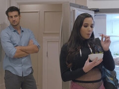 Красотки, Брюнетки, Грудастые, Волосатые, Натуральные сиськи, Порнозвезда, Киски, Сиськи