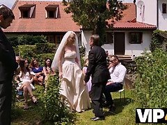 Blonde, Mariée, Hd, Seins naturels, Public, Chatte, Rasée, Mariage