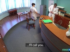 Amateur, Tir de sperme, En levrette, Doigter, Branlette thaïlandaise, Infirmière, Bureau, Pov