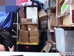 Sucer une bite, Brunette brune, Queue, Police, Réalité, Criant, Adolescente, Uniforme