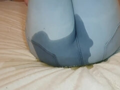 Blondine, Britisch, Fetisch, Jeans, Masturbation, Höschen, Pissen, Nass