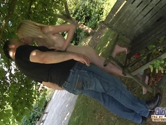 Blonde, Sucer une bite, Groupe, Branlette thaïlandaise, Embrassement, Seins naturels, De plein air, Maigrichonne