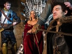 Blonde, Sucer une bite, Queue, 2 femmes 1 homme, Branlette thaïlandaise, Mère que j'aimerais baiser, Plan cul à trois, Nénés