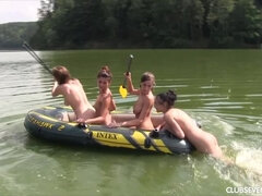 Большие сиськи, Брюнетки, Европейки, Подружка, Лесбиянка, Бритые, Молоденькие, Влажная