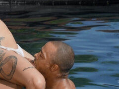 Anal, Culo, Verga grande, Bikini, Negro, Engañando, Interracial, Al aire libre