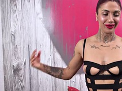 Grosser schwanz, Grosse titten, Braunhaarige, Füsse, Fetisch, Fußfetisch, Latina, Pervers