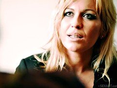 Sensual babe very sexy and lustful