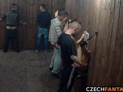 Садо мазо, Большие сиськи, Блондинки, Минет, Бондаж, Семяизвержение, Чешки, Вечеринка