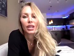 Grosse bite, Gros seins, Blonde, Tromperie, Femme couguar, En levrette, Pov, Nénés