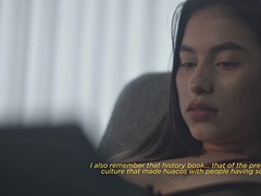 This is how a little Venezuelan seeks help with her studies