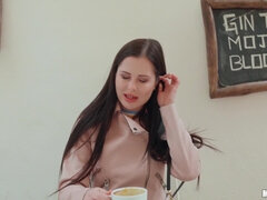 Leie, Arsch, Braunhaarige, Europäisch, Im freien, Pov, Öffentlich, Russisch