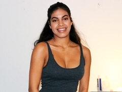 Любители, Ласковые ручки, Массаж, Мастурбация, Натуральные сиськи, Молоденькие, Сиськи, Игрушки