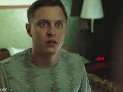 Grote mammen, Pijpbeurt, Rondborstig, Sperma shot, Hardcore, Tatoeage, Tiener, Tieten likken