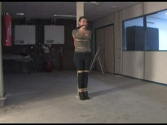 Gros seins, Brunette brune, Femelle, Bâillonner, Attachée