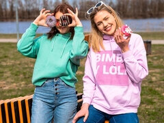 Blondine, Küssen, Lesbisch, Lecken, Lingerie, Muschi, Rasiert, Titten