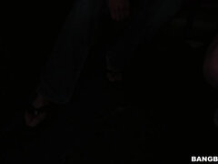 18 jaar, Enthousiasteling, Pijpbeurt, Autobus, Sperma shot, Hardcore, Hd, Tiener