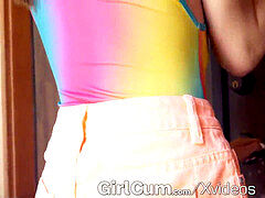 Sucer une bite, Brunette brune, Faciale, Hd, Orgasme, De plein air