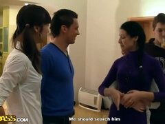 Blonde, Brunette brune, Collège université, Faciale, Hd, Fête, Piercing, Jarretelles