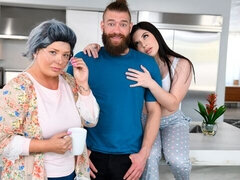 Любители, Большая жопа, Большой член, Минет, Брюнетки, Милф, Киски, Глотающие