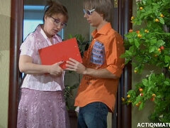 Grote kont, Pijpbeurt, Hardcore, Moeder die ik wil neuken, Kut duiken, Russisch, Douche, Tieten likken