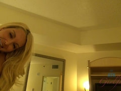 Любители, Блондинки, Минет, Кончили внутрь, Дрочка ногами, Киски, Бритые, Сиськи