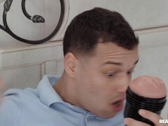 Blond, Gevangen, Masturbatie, Moeder die ik wil neuken, Moeder