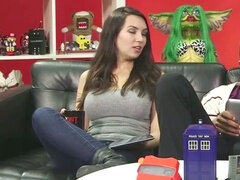 Brunette brune, Petite femme, Jarretelles, Serré, Nénés