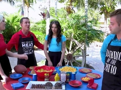 18 jahre, Hundestellung, Aufs gesicht abspritzen, Hardcore, Hd, Lecken, Rasiert, Titten