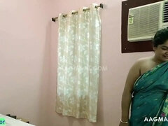 18 ans, Gros seins, Sucer une bite, Brunette brune, Gorge profonde, Fétiche, Hard, Seins naturels