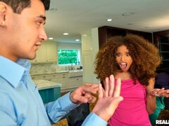 Enthousiasteling, Grote lul, Pijpbeurt, Hondjeshouding, Hardcore, Mager, Tiener, Tieten likken